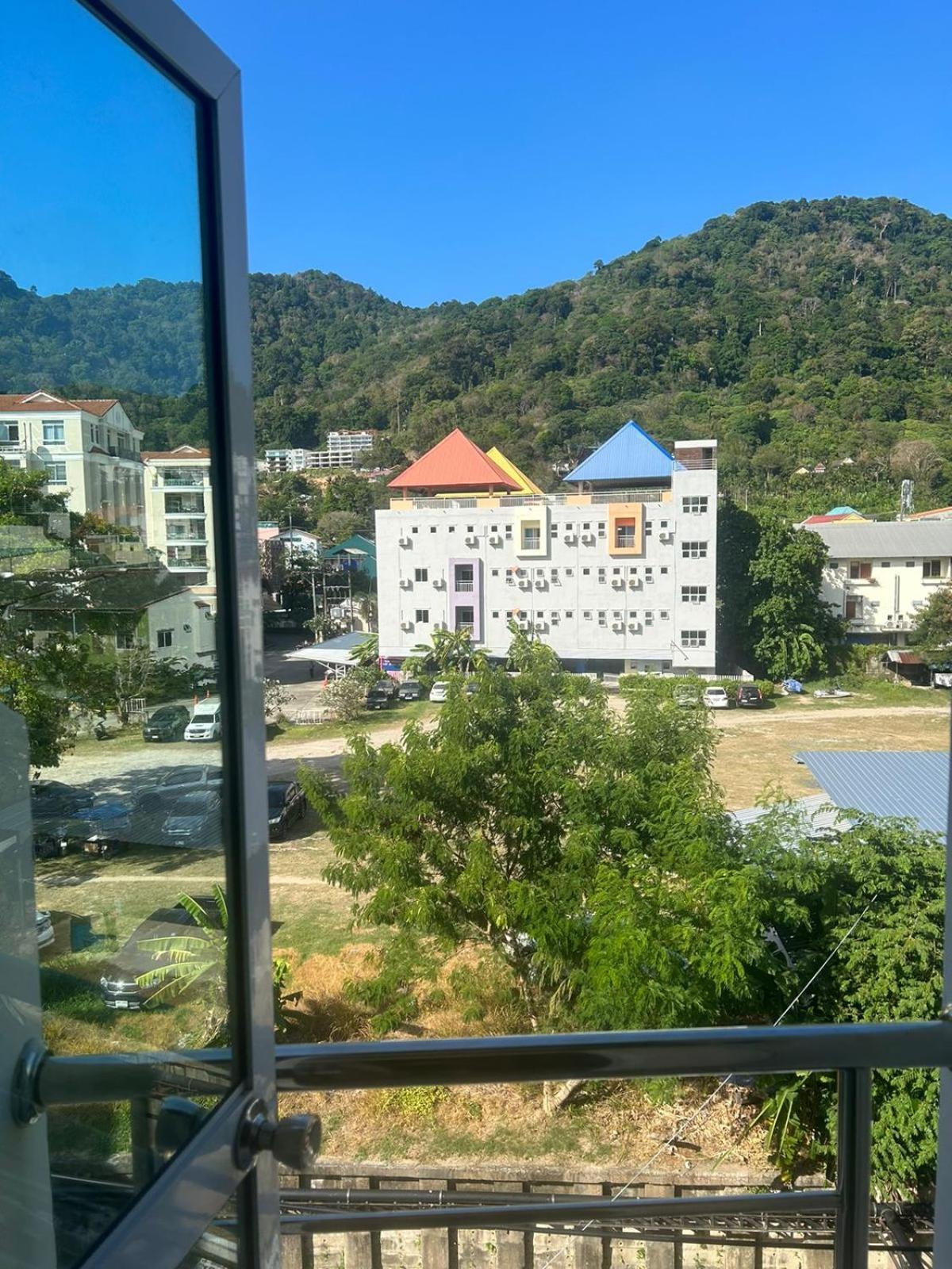 Hotel The Journey Patong New Exterior foto
