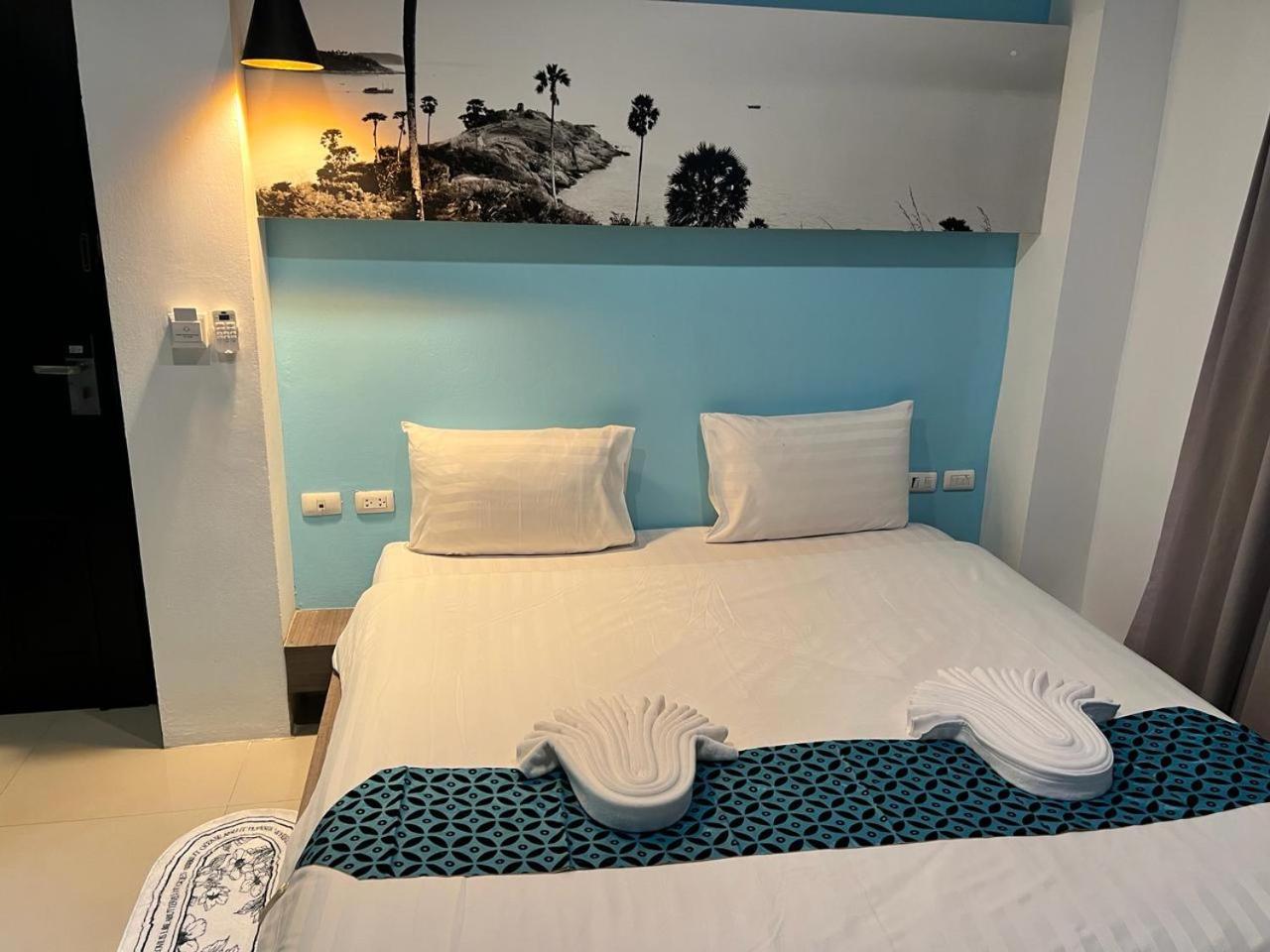 Hotel The Journey Patong New Exterior foto