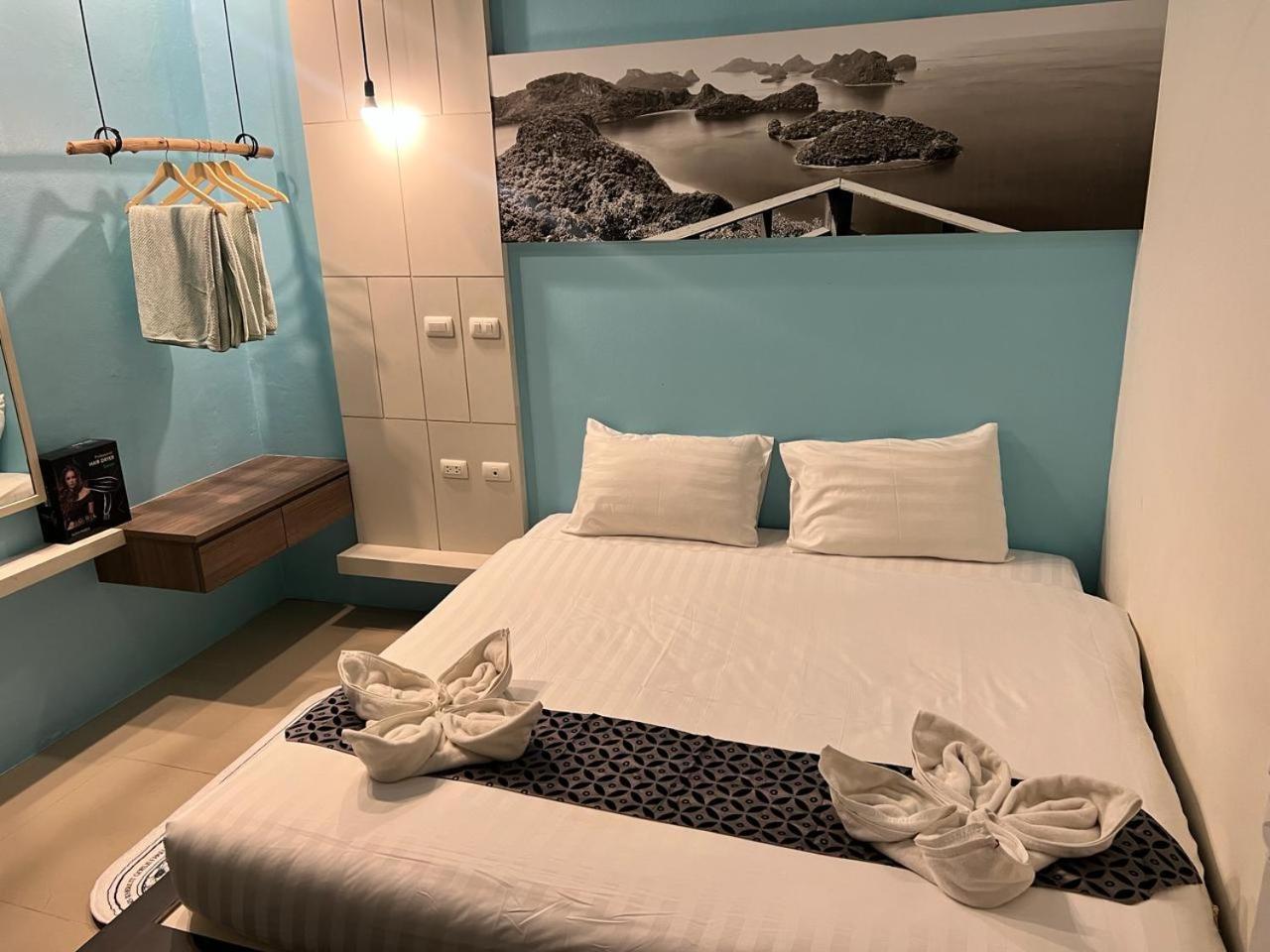 Hotel The Journey Patong New Exterior foto