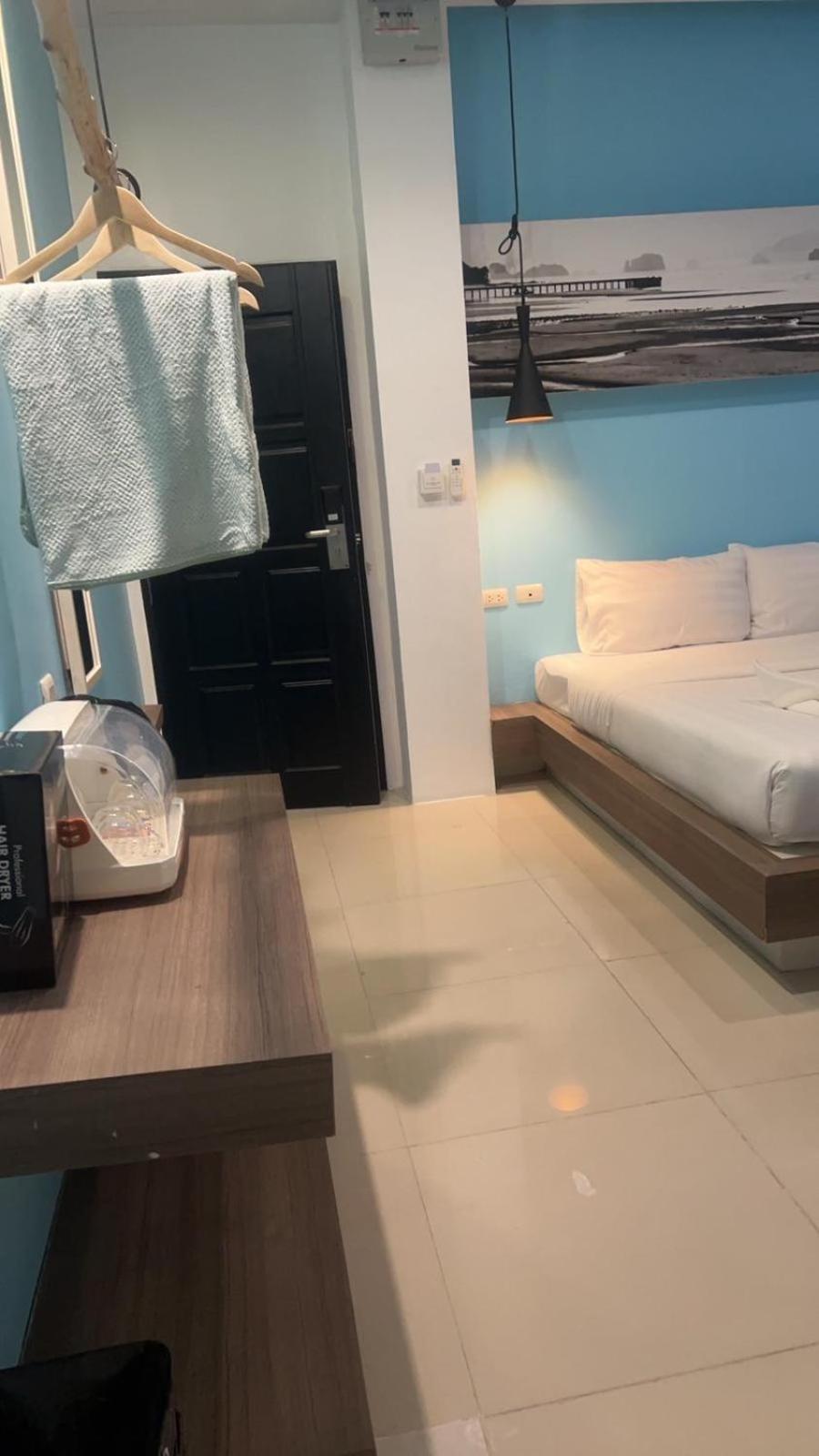 Hotel The Journey Patong New Exterior foto