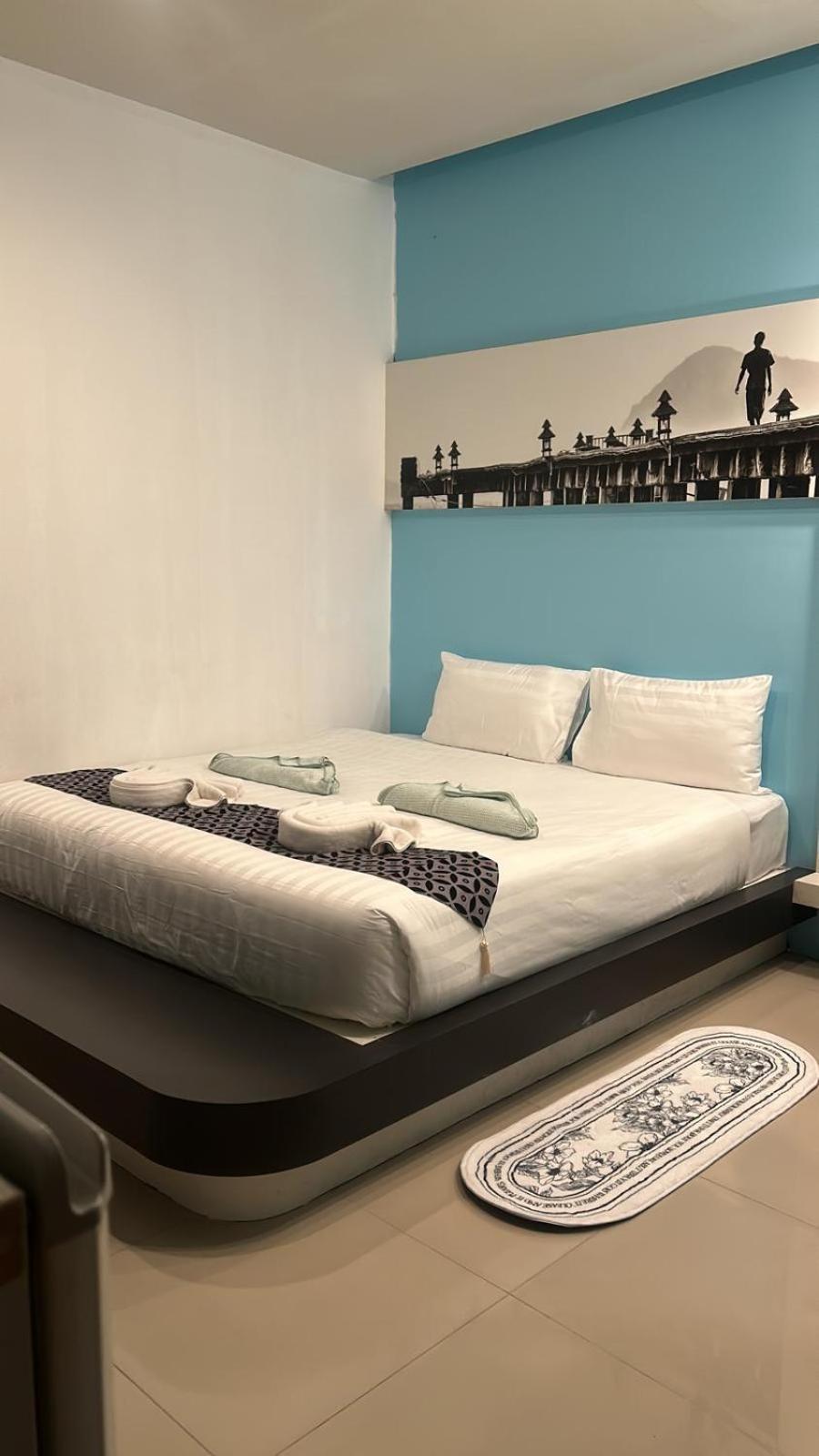 Hotel The Journey Patong New Exterior foto
