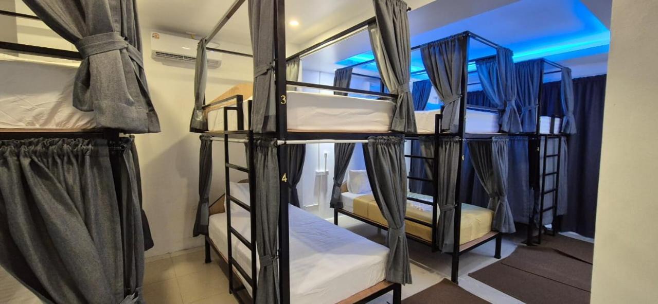 Hotel The Journey Patong New Exterior foto